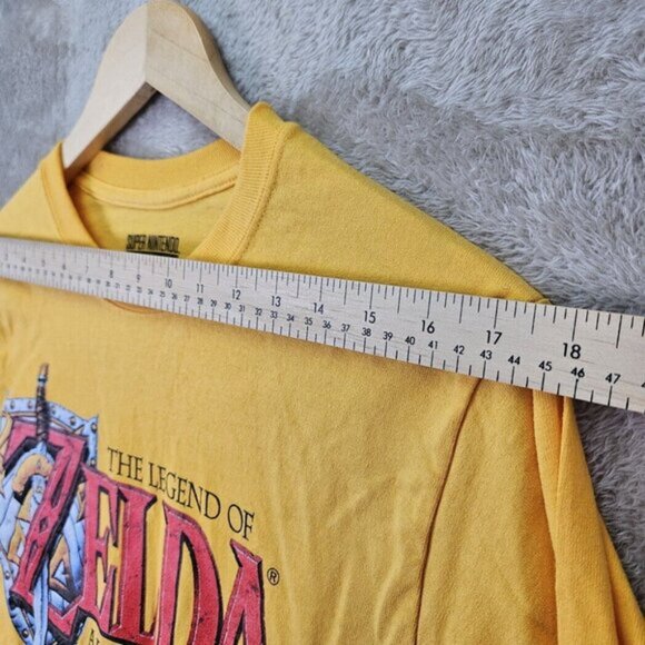 Super Nintendo The Legend Of Zelda A Link To The Past Shirt Men's Size S Yellow - Picture 6 of 10